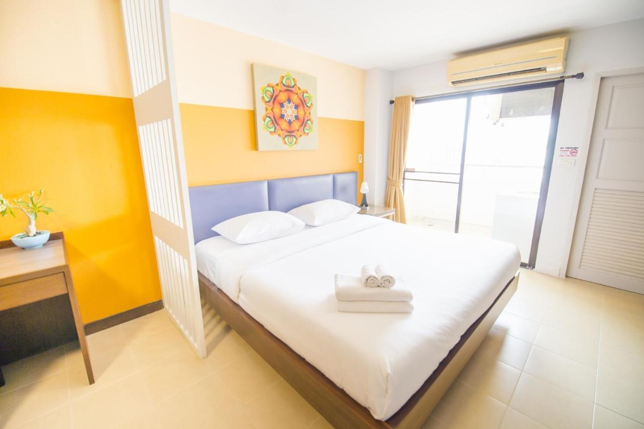 Sitara Place Serviced Apartment & Hotel Бангкок Екстер'єр фото