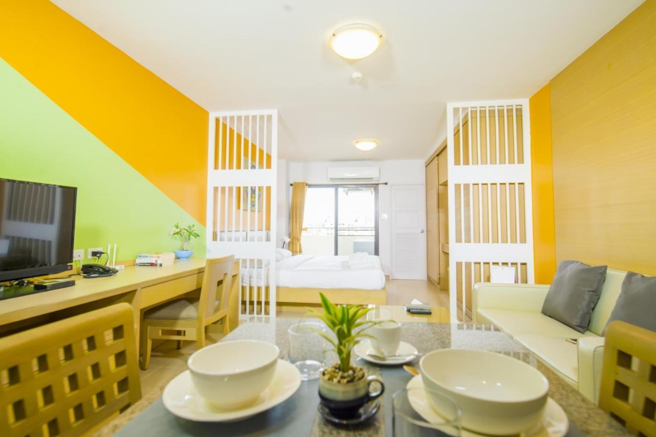 Sitara Place Serviced Apartment & Hotel Бангкок Екстер'єр фото